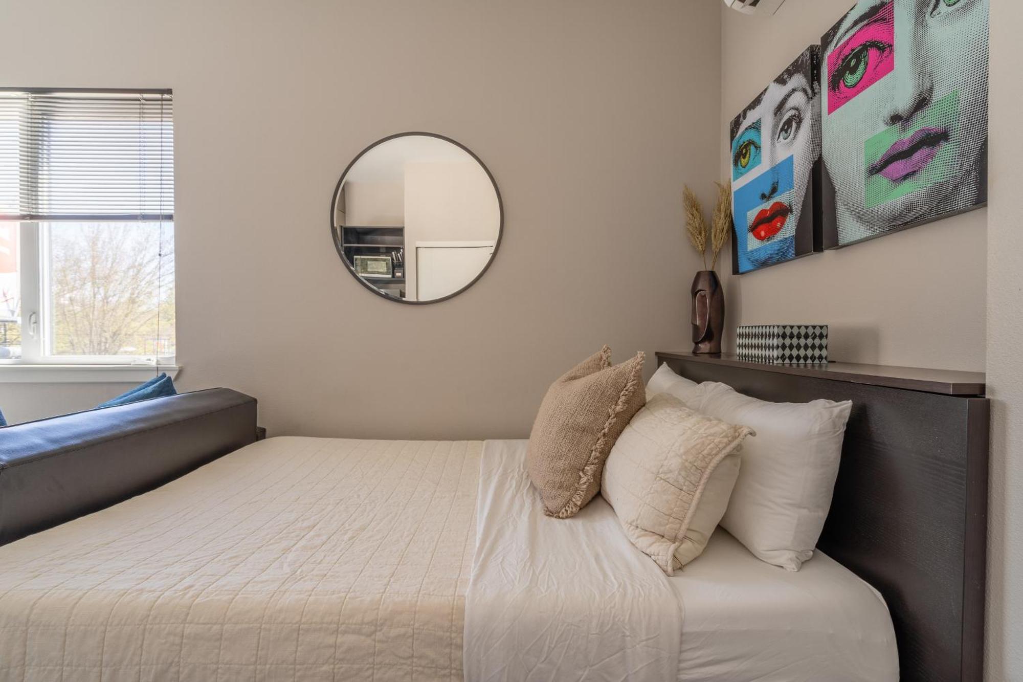 Sunny Studio Apartment - Food Carts, Coffee & Bars Портланд Екстериор снимка